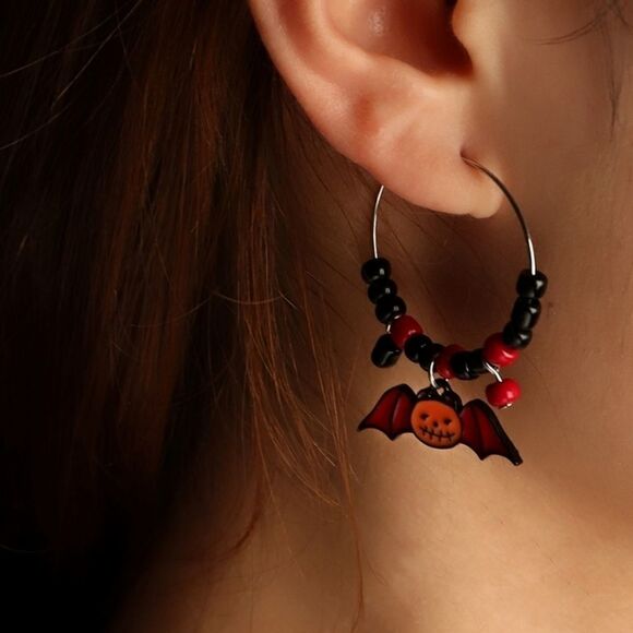 NEW BEADED BAT HOOP HALLOWEEN EARRINGS #h15 - Picture 1 of 4
